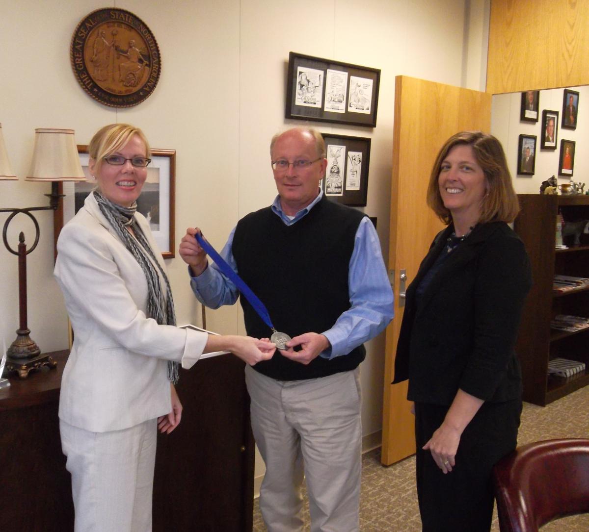 Rep.Gillespie medal